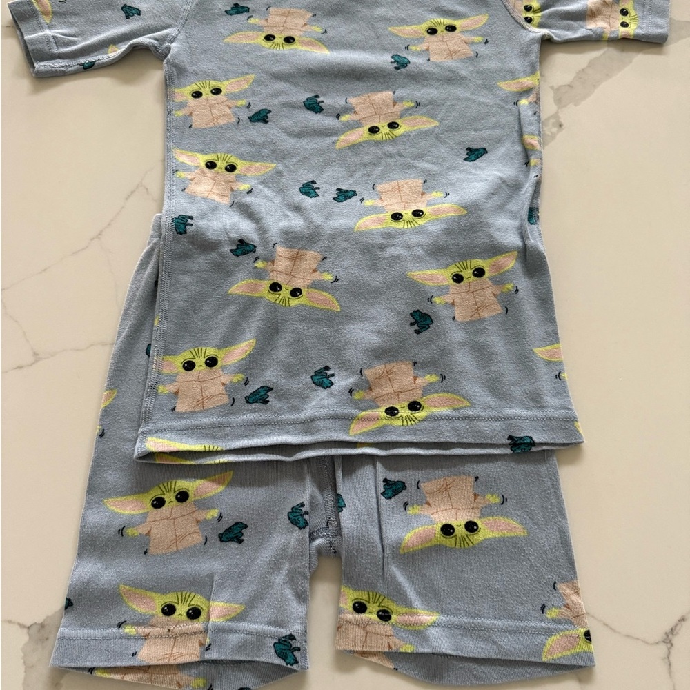 Star Wars Baby Yoda short john size 10 Pajama Set